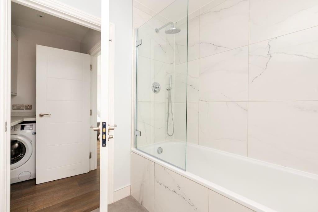 Modern House In South Kensington Apartment London Exterior photo